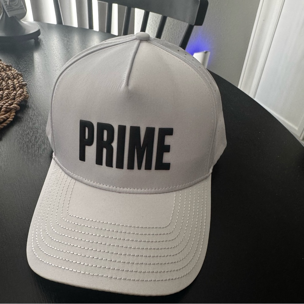 Embroidered Baseball Cap - Light Gray